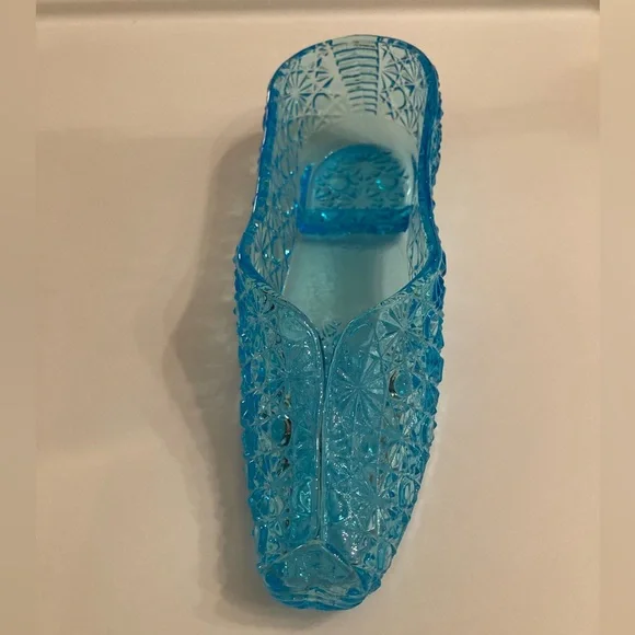 EAPG - Antique Bryce Brothers Daisy & Button Blue Glass Shoe - Picture 2 of 16